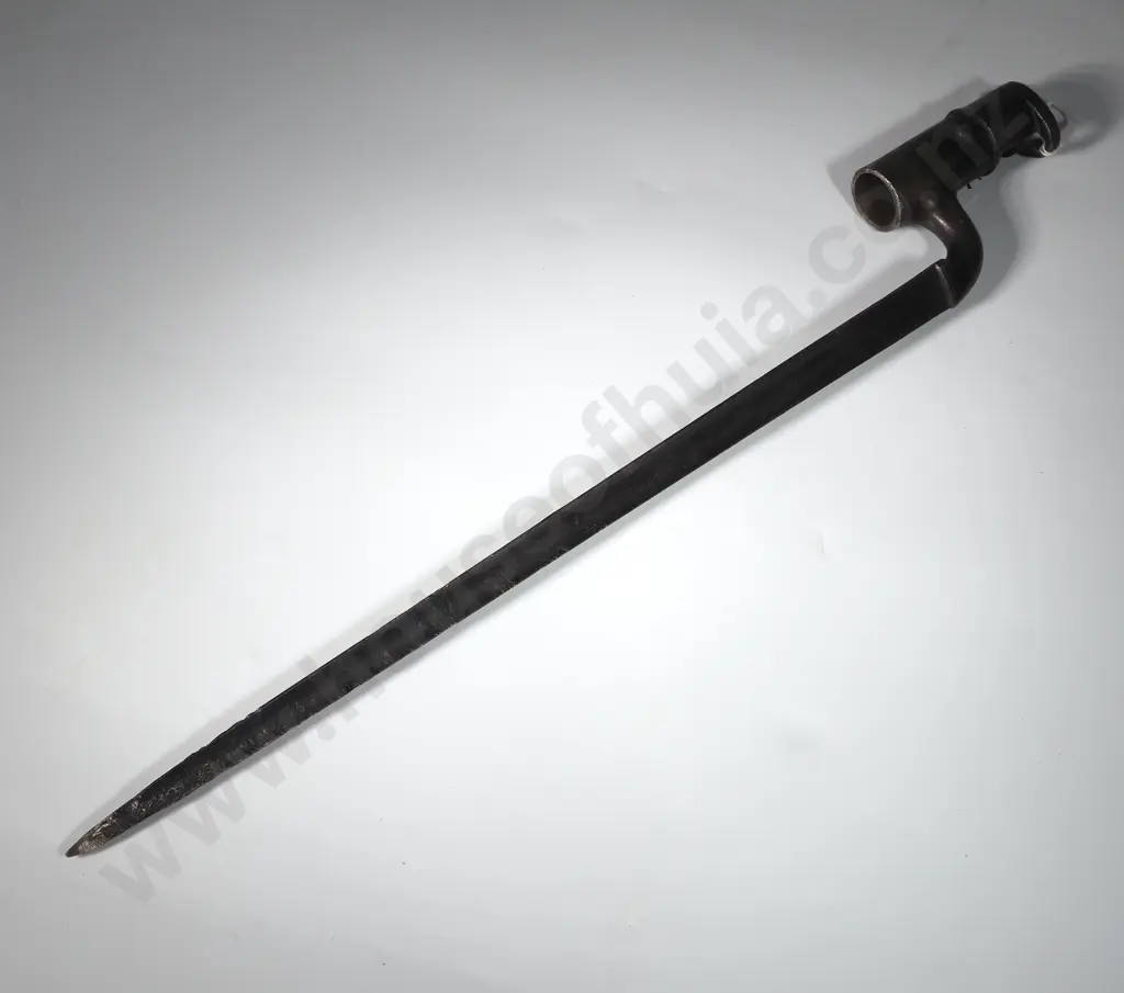 British Spike Bayonet - Cut Down & Missing Locking Ring Image 1++