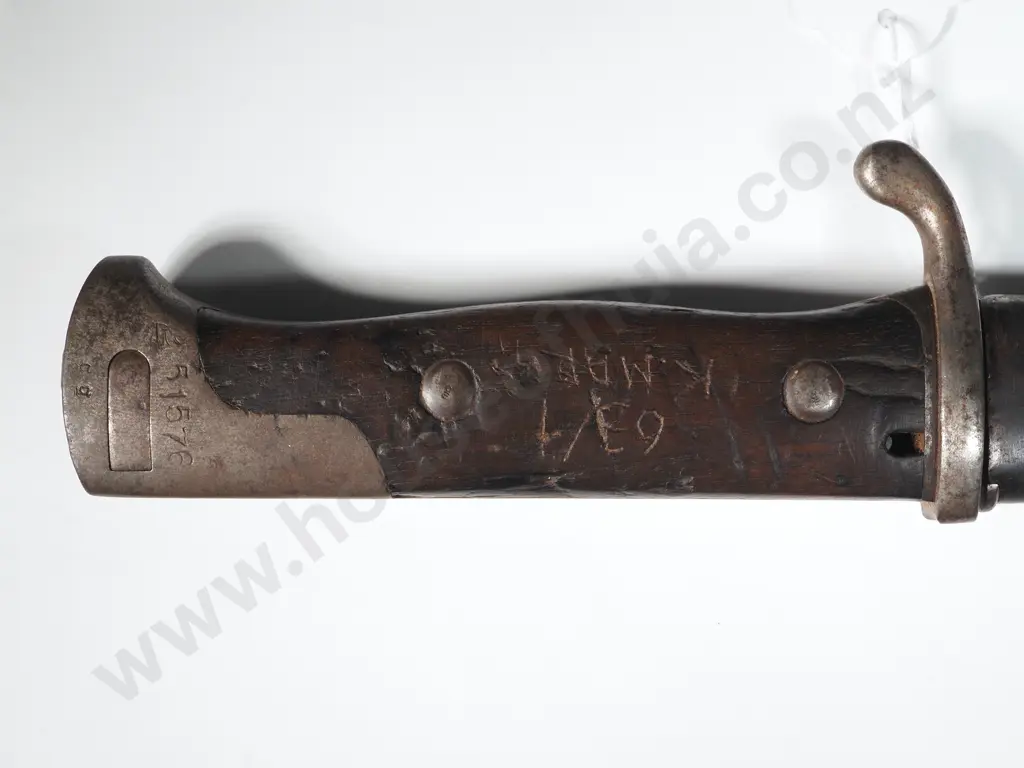WW1 German Sawback Bayonet & Scabbard Image 1++