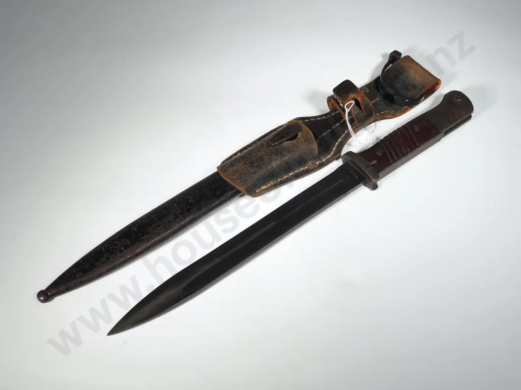 WW2 German Mauser K98 Bayonet, Scabbard & Frog - Not Matching Numbers Image 1++