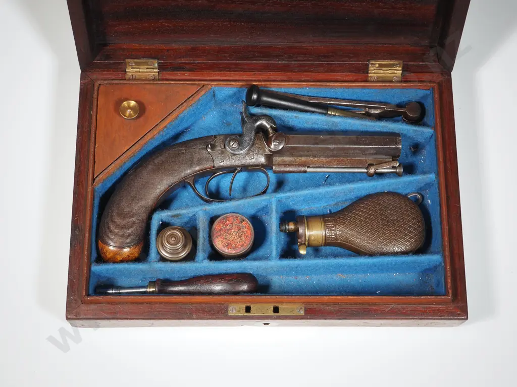 Vintage Boxed Steele Manchester Pistol  & Acroutements  Image 1++