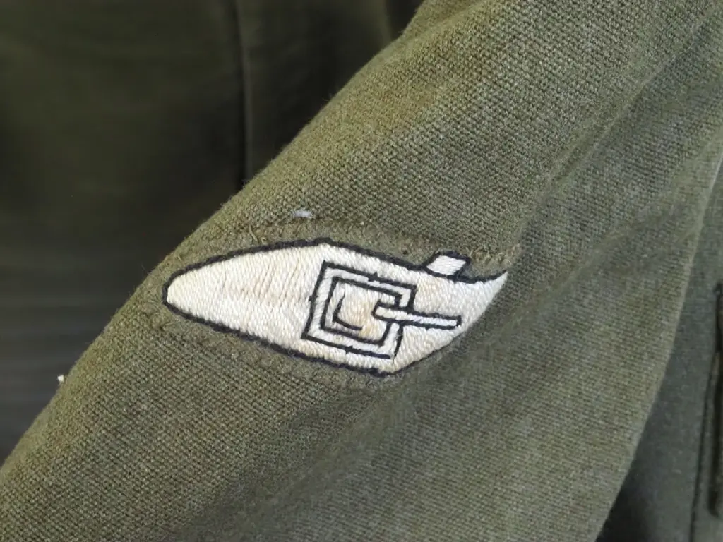 Khaki Army Uniform - Royal Armoured Regiment. Image 1++