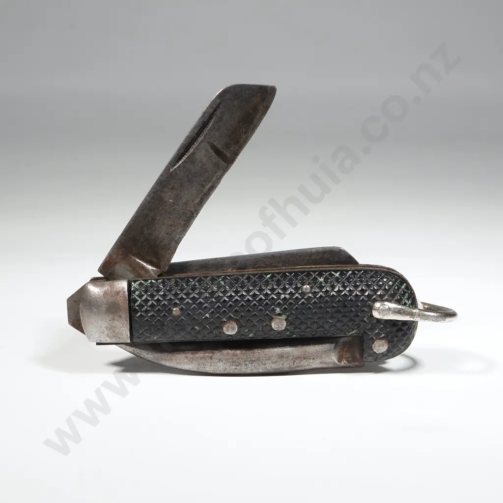 1944 Richard's Military Black Bakelite Pocket Knife. Image 1++