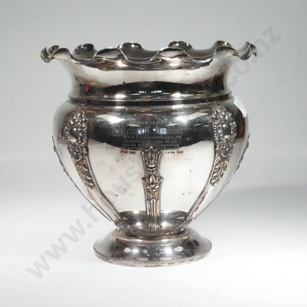 Presentation Silver Plate Jardiniere. Image 1++