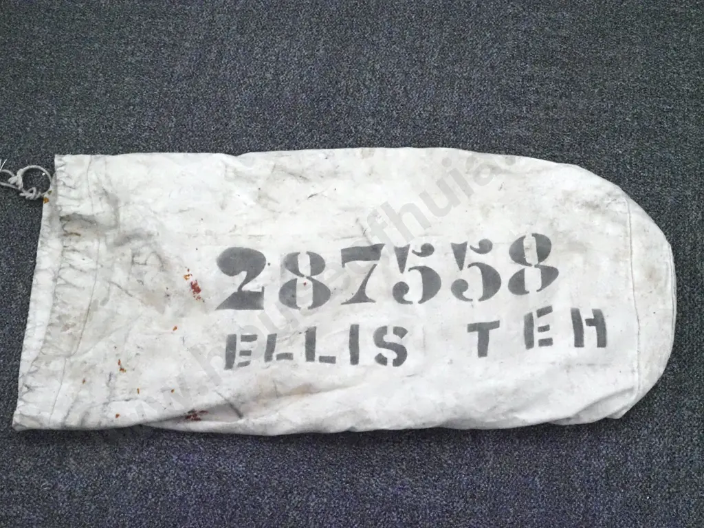 WWII Military Kit Bag. Named T.E.H. Ellis 287558. Image 1++