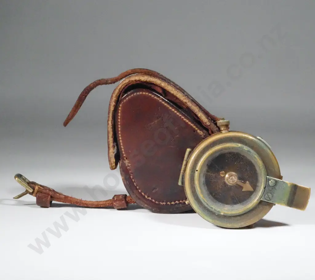 WWI British Military Compass w a Leather Case Dated 1918. Image 1++