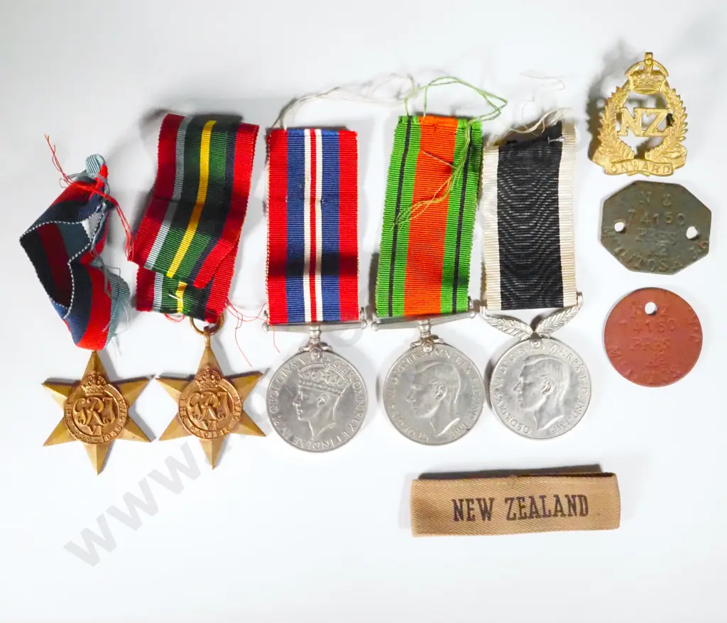 WW2 New Zealand Airforce Pacific Star Group to 74150 J. R. McIntosh Image 1++