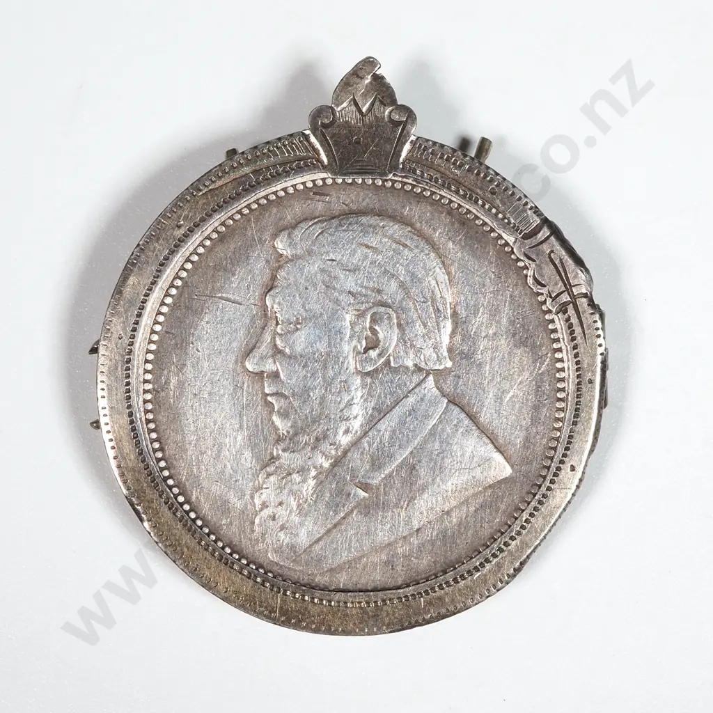 Boer War Commemorative Coin Brooch / Pendant Image 1++