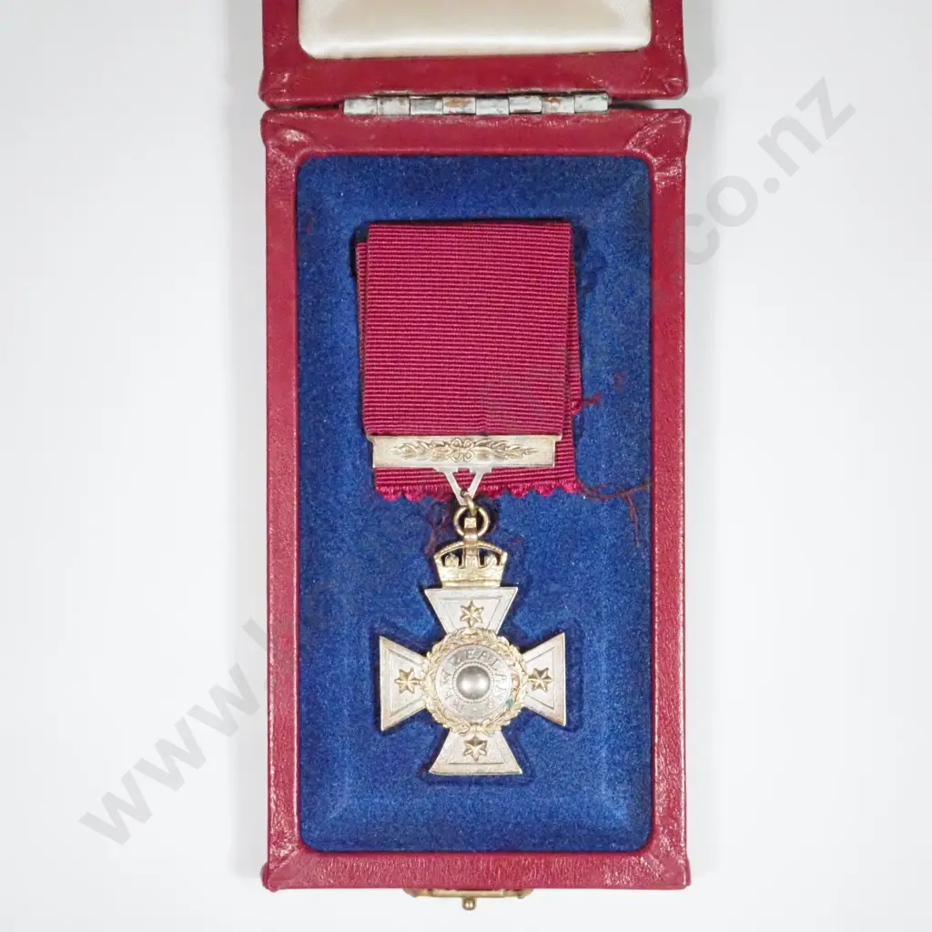 New Zealand Gallantry Cross Replica. Image 1++