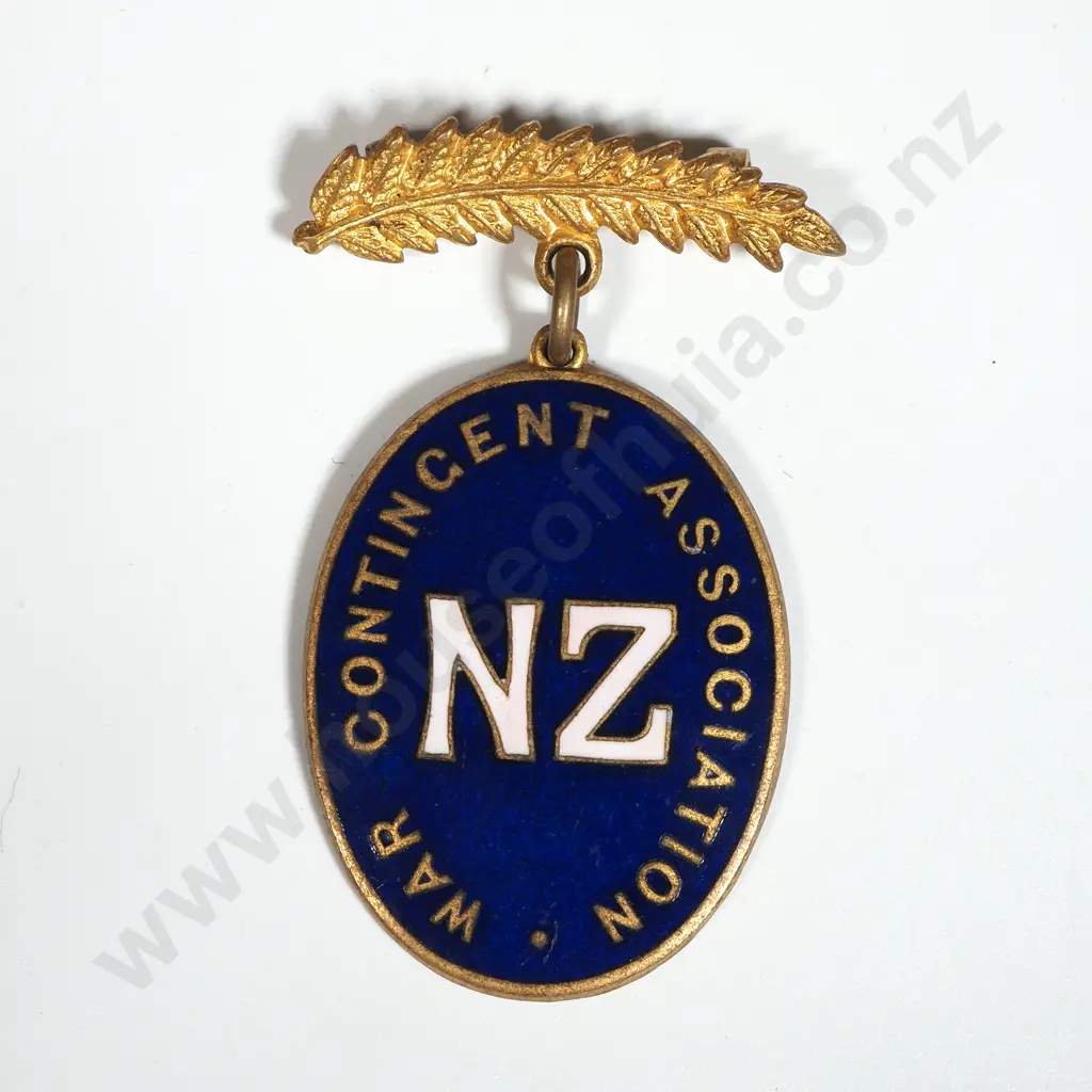 NZ War Contingent Association Enamelled Badge by J R Gaunt London Image 1++
