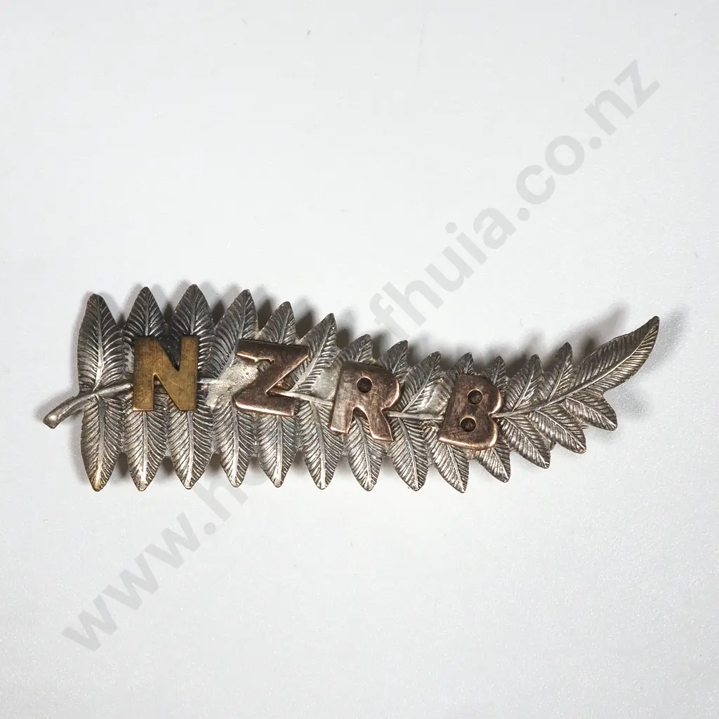 Sterling Silver & 9ct Gold NZRB Sweetheart Badge. Image 1++