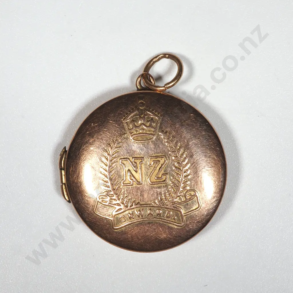 9ct Gold Locket w NZ Onward Badge. Image 1++