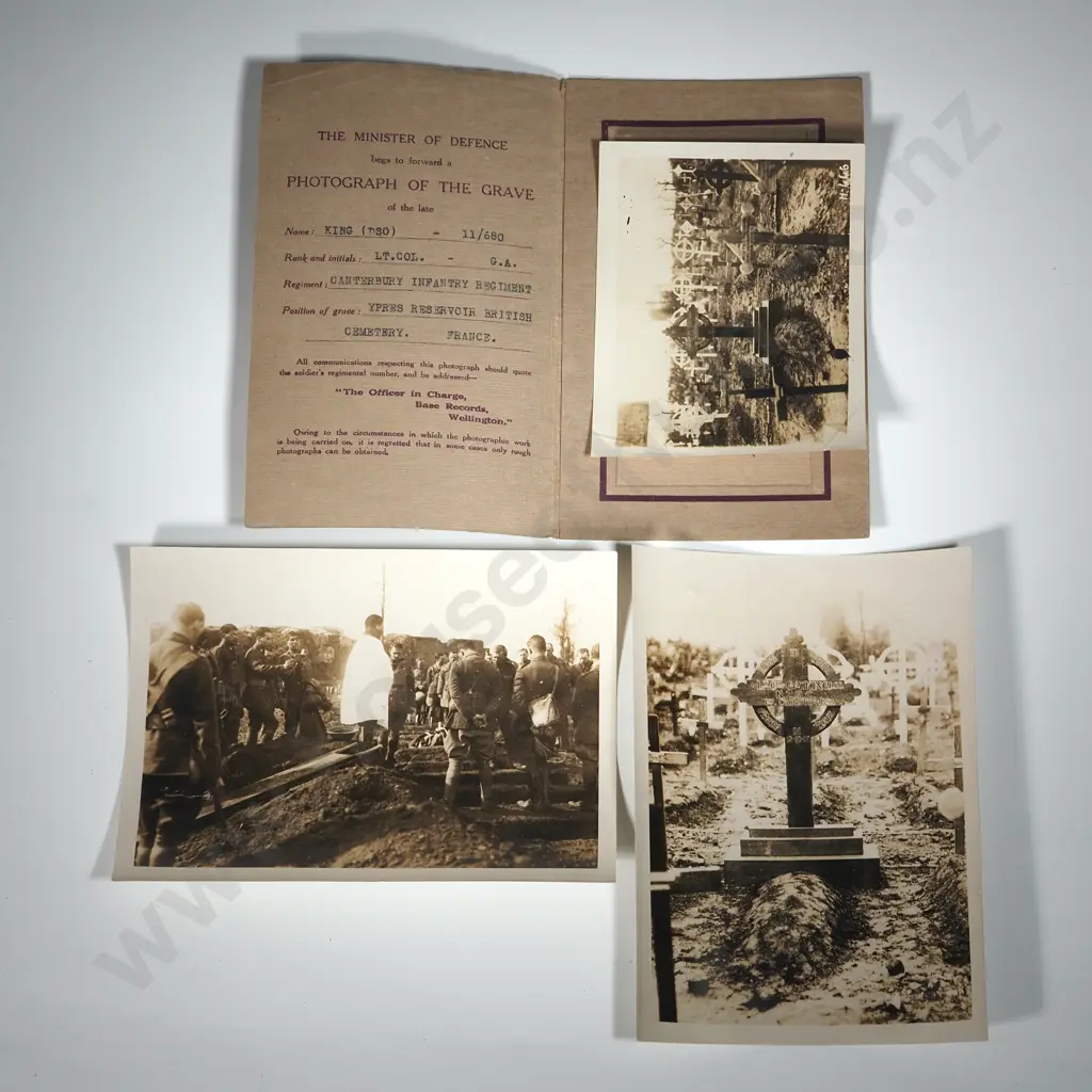 WW1 War Graves Commission Photograph of the Grave of 11/680 Lt Col G A King DSO  Image 1++