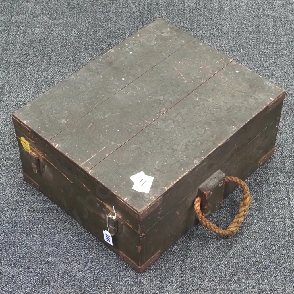 A WW1 Oak Ammunition Or Instrument Box With Original Painted Finish  Image 1++