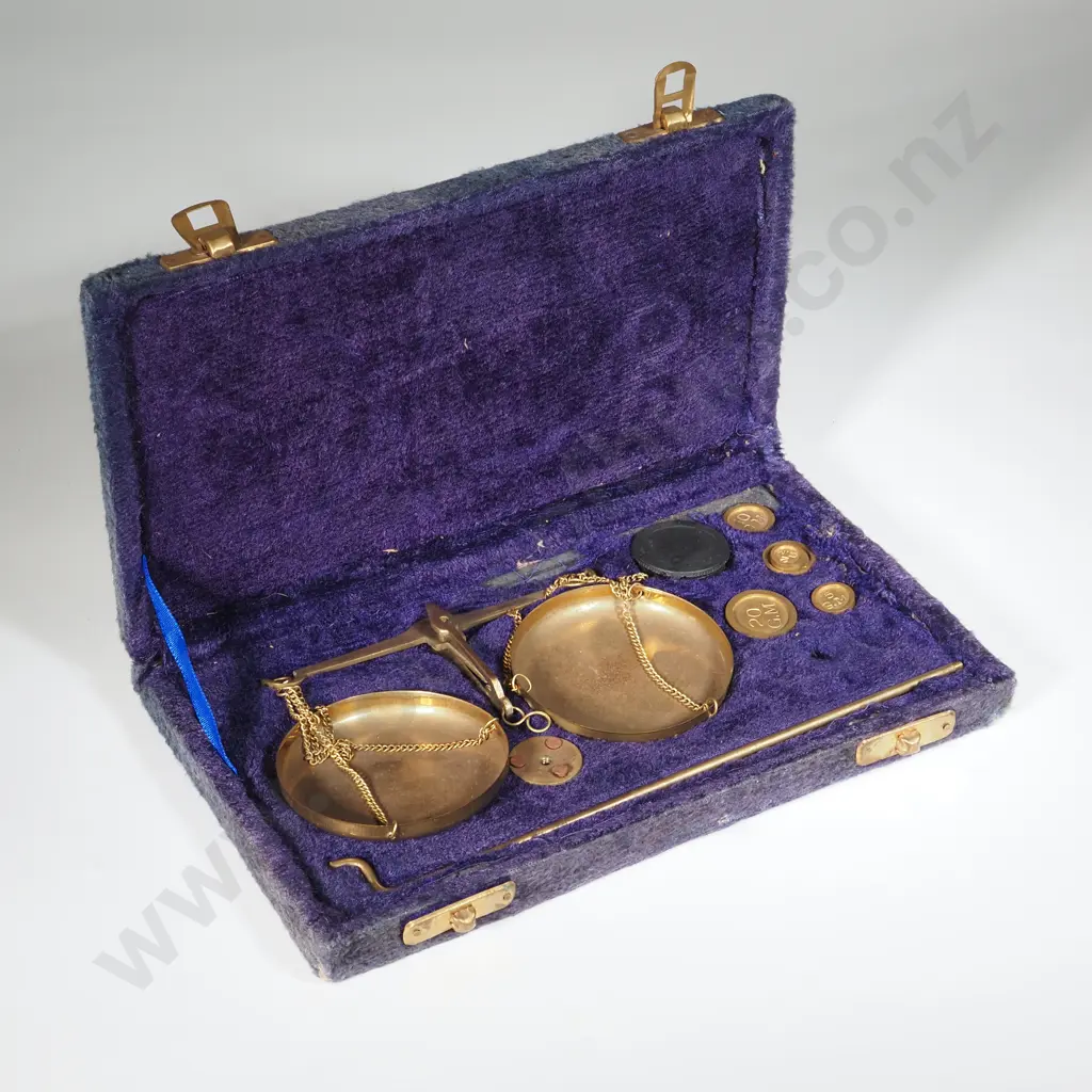 Vintage Brass Boxed Gold Weighing Scale Complete with Weights Image 1++
