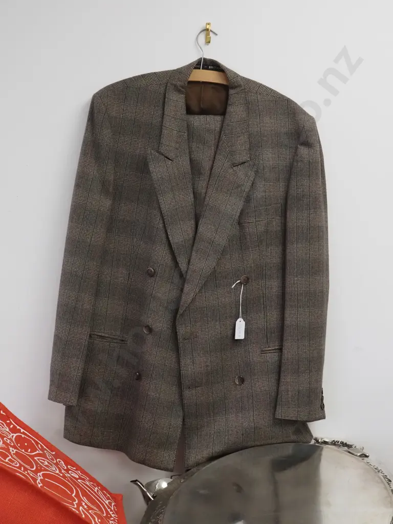 Vintage Suit Image 1++