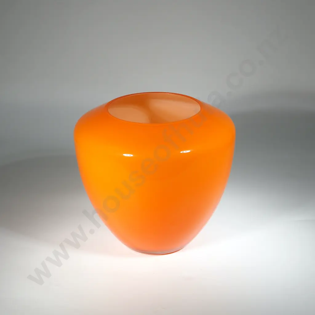 Orange Art Glass Vase. Image 1++