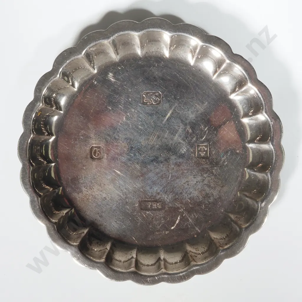Sterling Silver Coaster. Birm 1978. Maker David Hollander  Image 1++