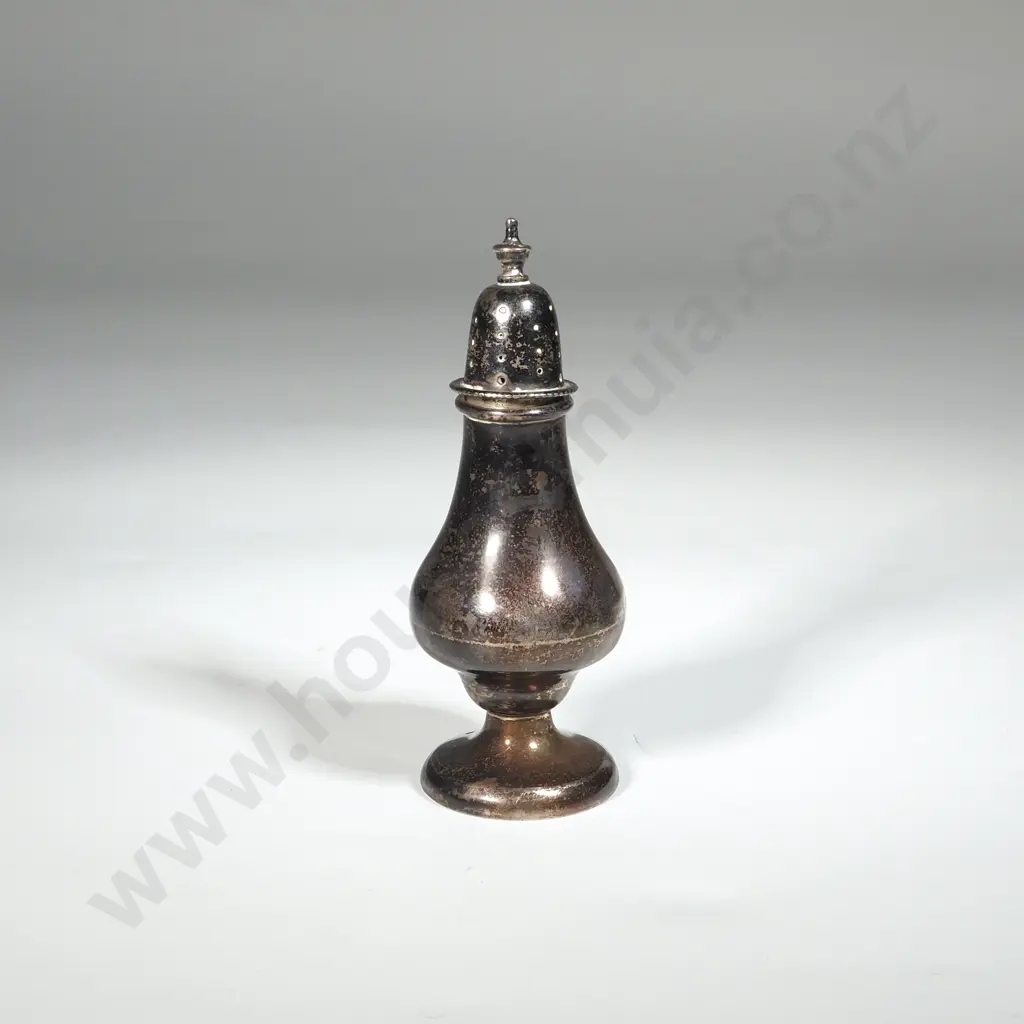 Sterling Silver Pepper Pot. Birm 1902,  Image 1++