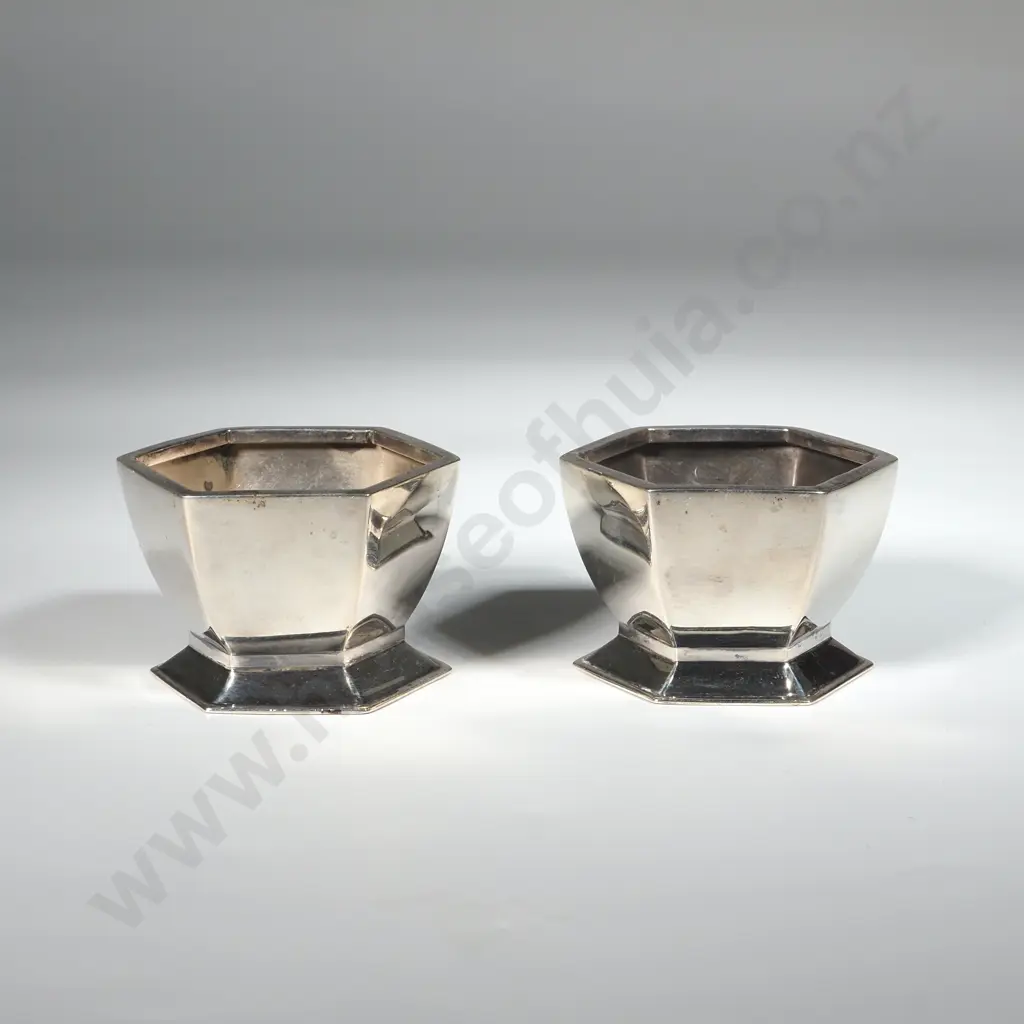 Pair Of Sterling Silver Hexagonal Salts. Birm 1929. Deakin & Francis Ltd Image 1++