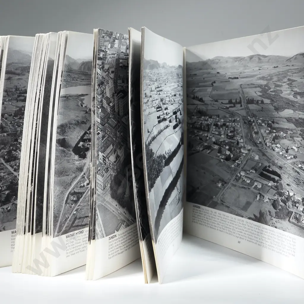 Book Whites Airviews Of New Zealand, Special Edition by Leo White Image 1++
