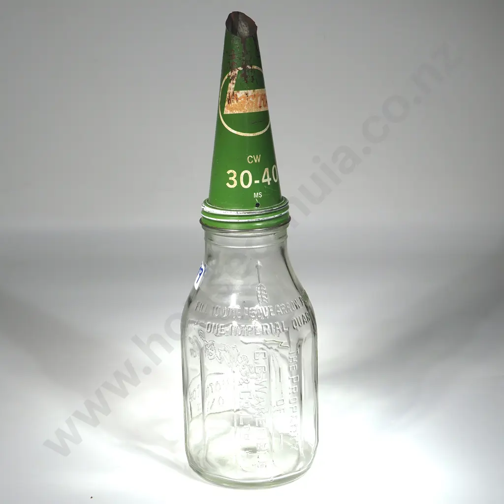 Vintage Castrol One Quart Motor Oil Bottle & Pourer. Bottle Embossed Property Of CC Wakefield & Co Ltd Image 1++