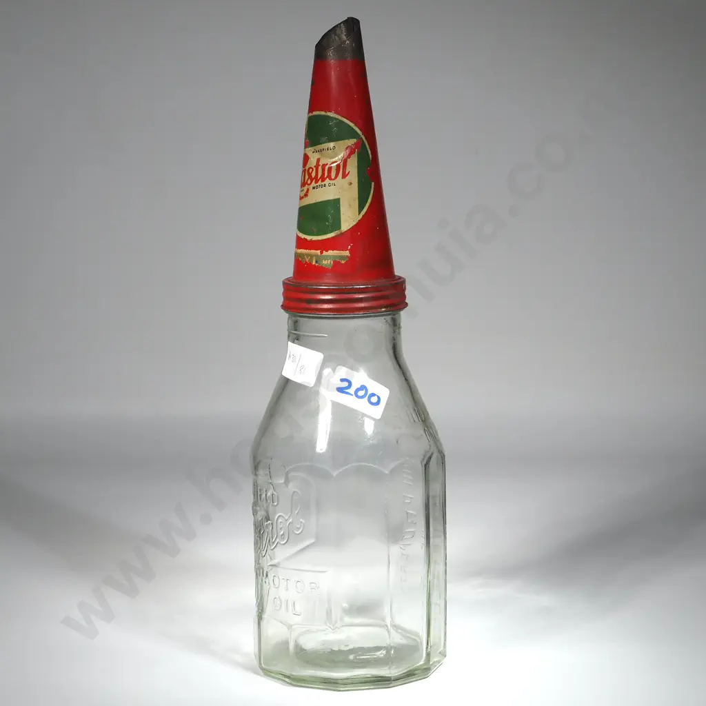 Vintage Wakefield Castrol One Quart Motor Oil Bottle & Pourer. Bottle Embossed Property Of CC Wakefield & Co Ltd Image 1++