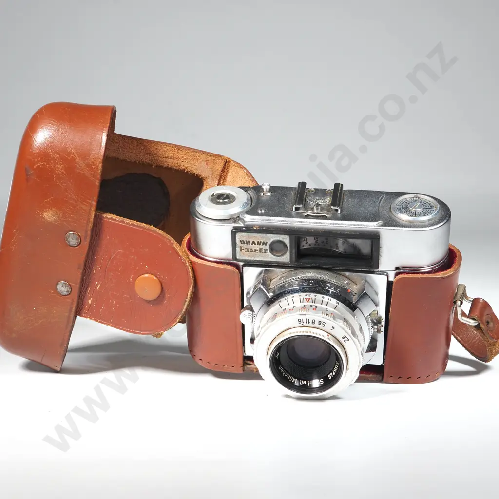A Braun Paxette Vintage Camera In Original Case Equipped With A Steinheil Muchen Cassarit 50mm F/2.8 Lens Image 1++