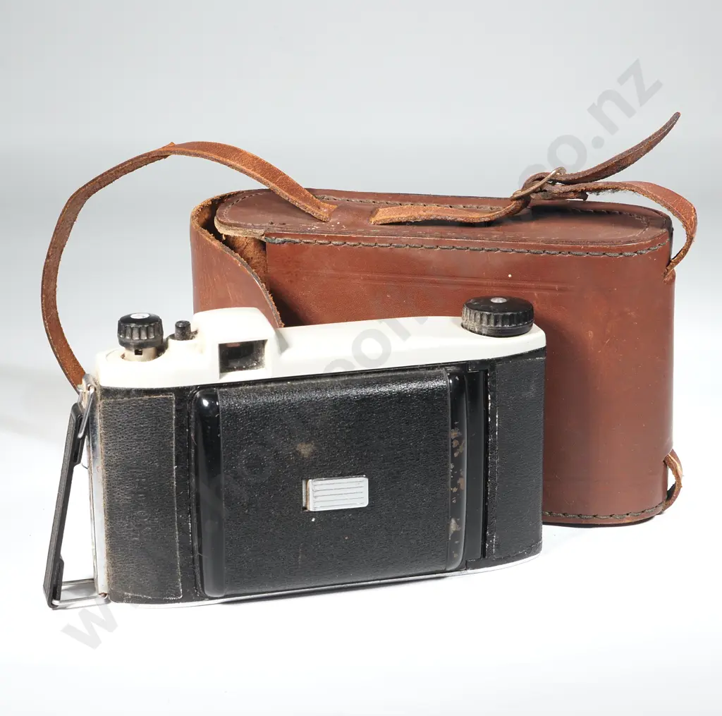 KODAK1950s Folding Bellows Camera Model Junior I With Kodette III Shutter In Original Leather Case Image 1++