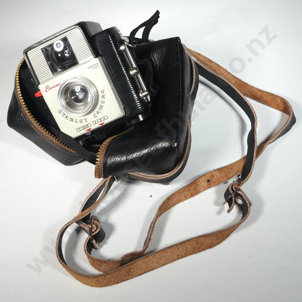 Kodak Brownie Starlet Camera Box Roll Analog Camera In Original Bag Image 1++
