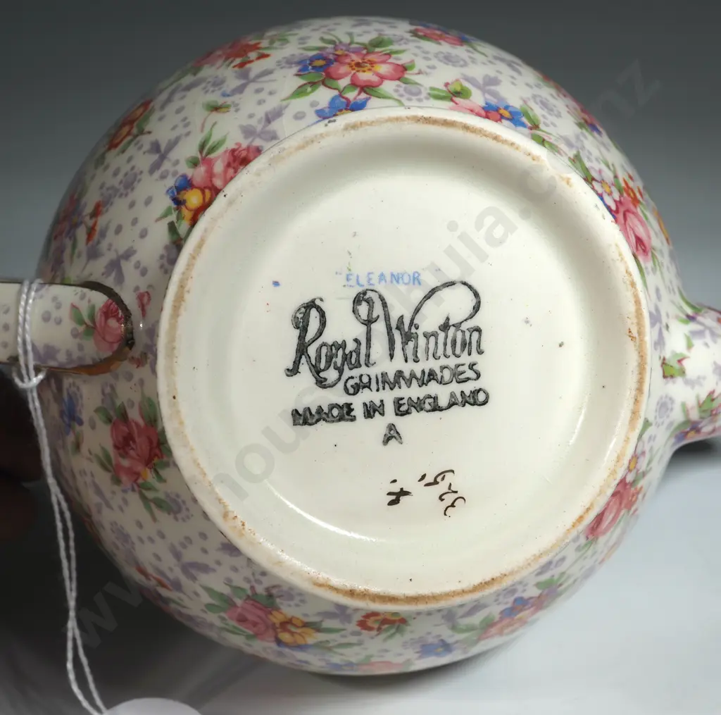 Royal Winton Allover Pattern Teapot  Image 1++