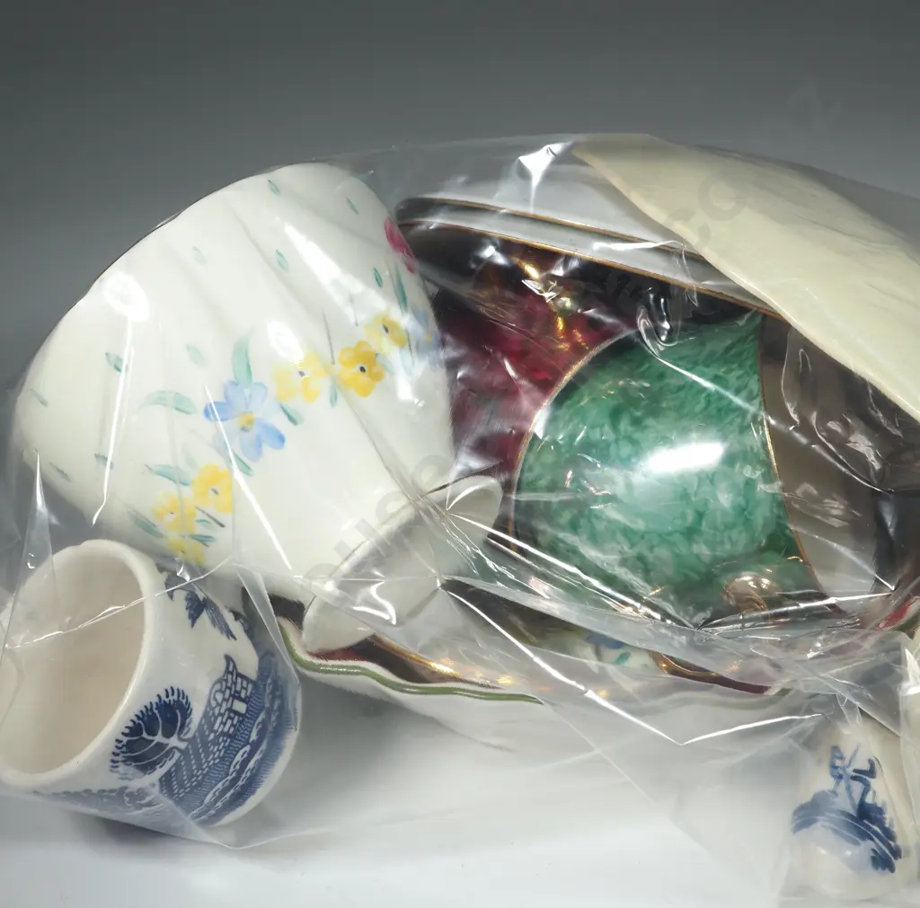 Collection of Assorted China To Include Foley China Cup & Saucer, Villeroy & Boch Dish, Willow Pattern Eggcups, Delft  Image 1++