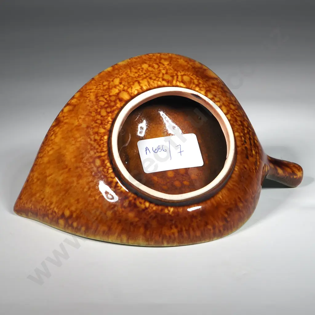 Pottery Leaf By Bob Steiner NZ Potter  Image 1++