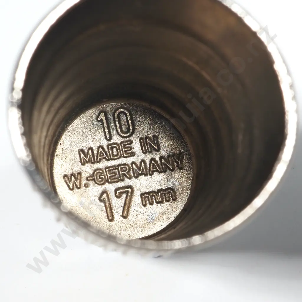 Six White Metal Thimbles Image 1++