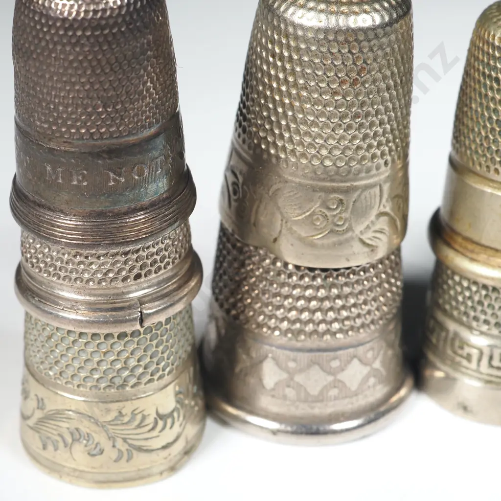 Eight Silver Plate Thimbles Image 1++