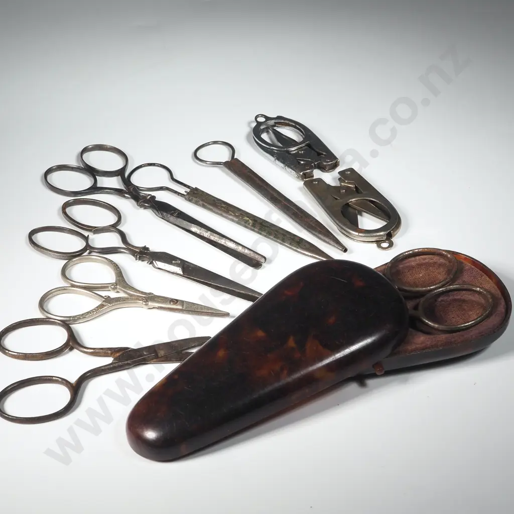 Nine Sewing Scissors & a Bakerlite Scissors Case (A/F)  Image 1++