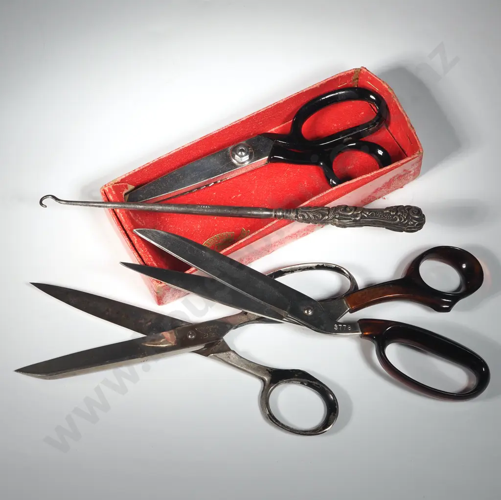 Three Pairs of Scissors & a Boot Hook. Image 1++