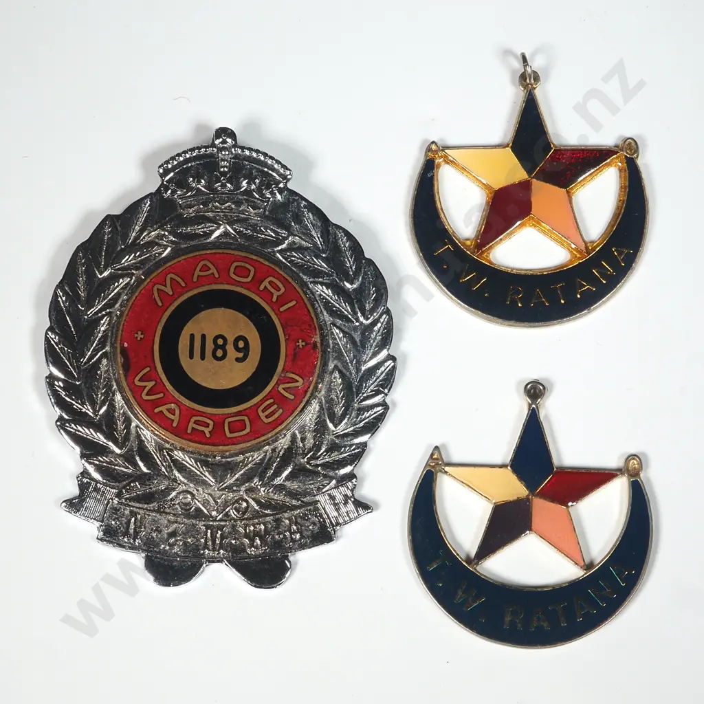 New Zealand Maori Warden's Numbered Badge "1189" & Two Vintage Enamelled Pendants Featuring The Symbol Of  Ratana Church Image 1++