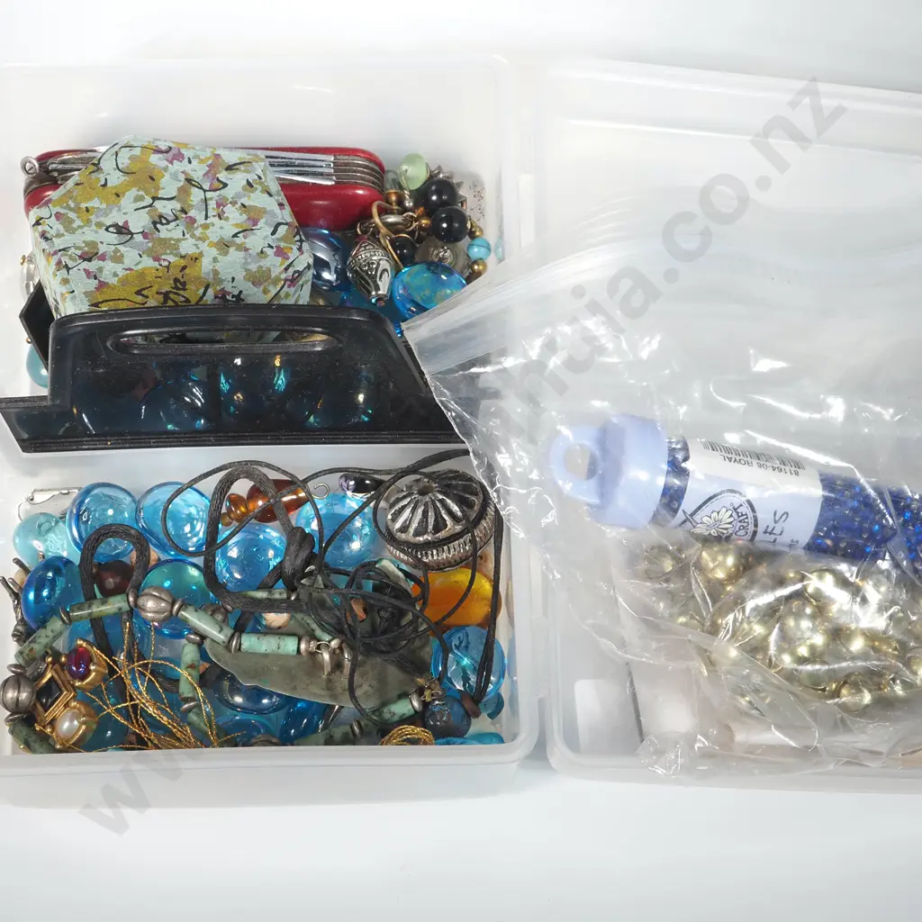 Small Segmented Plastic Box Containing Costume Jewellery, Beads &  Bells & A Vintage Folding Pocket Knife Image 1++