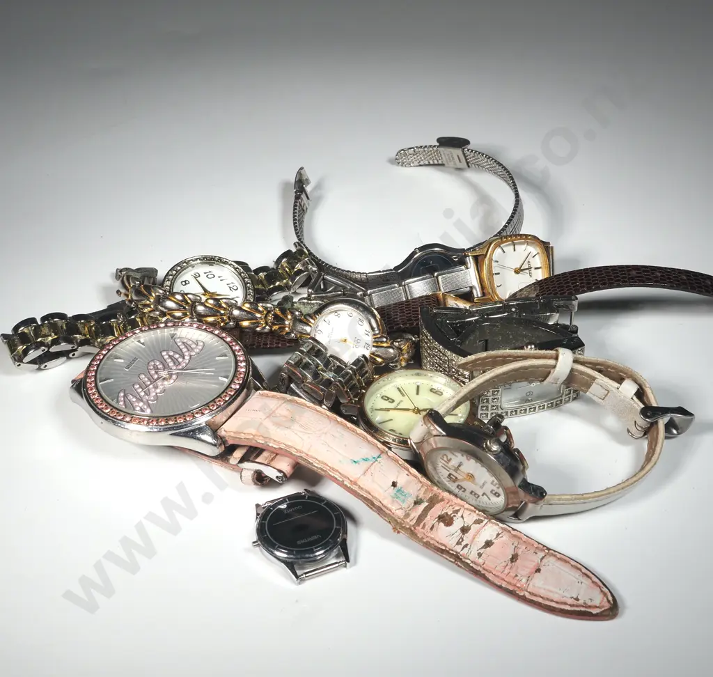 Ten Vintage Ladies Wristwatches. Image 1++