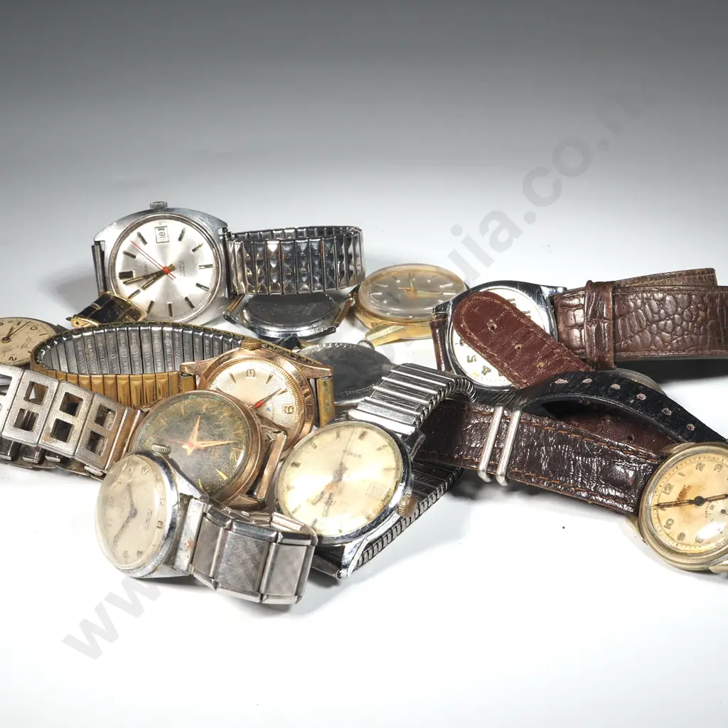 Thirteen Vintage Wristwatches. A/F  Image 1++
