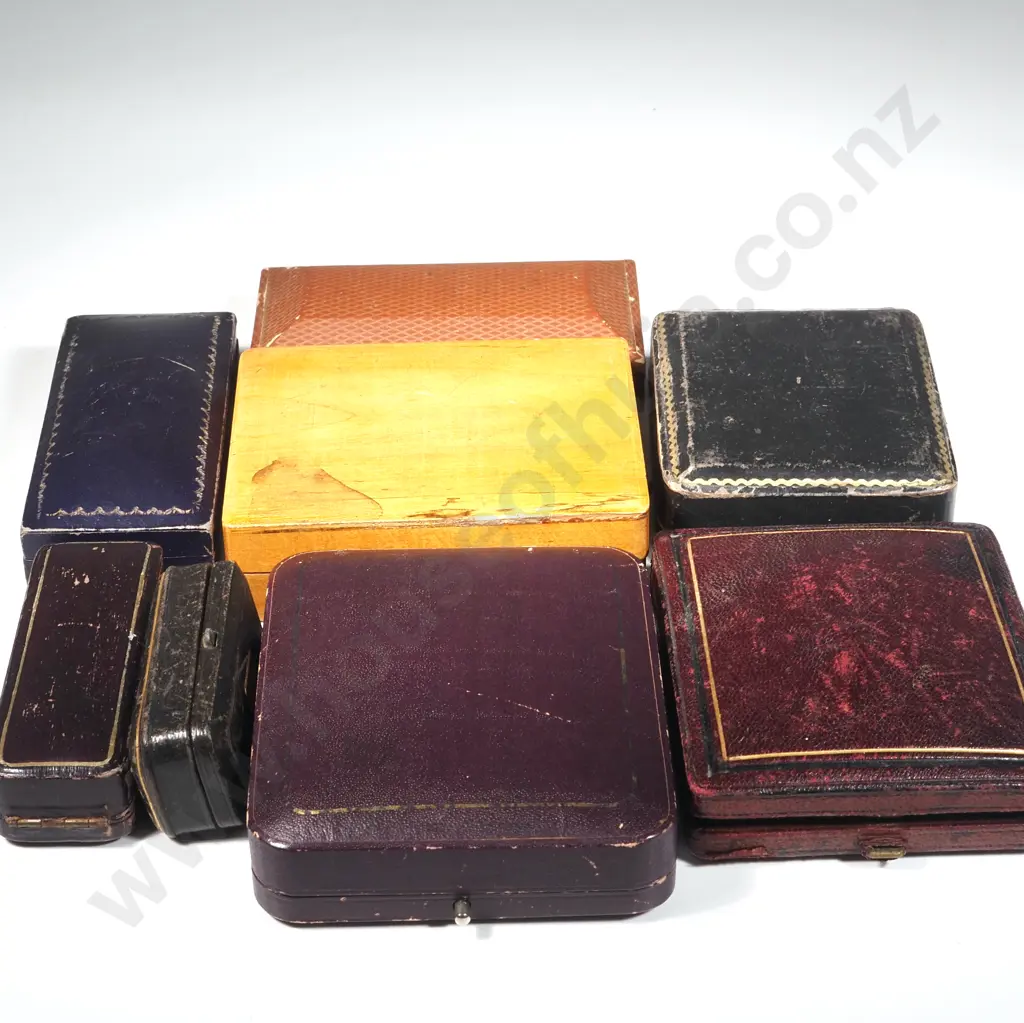 Bag of Vintage & Antique Jewellery & Watch Boxes Including One Wooden Watch Box  Image 1++