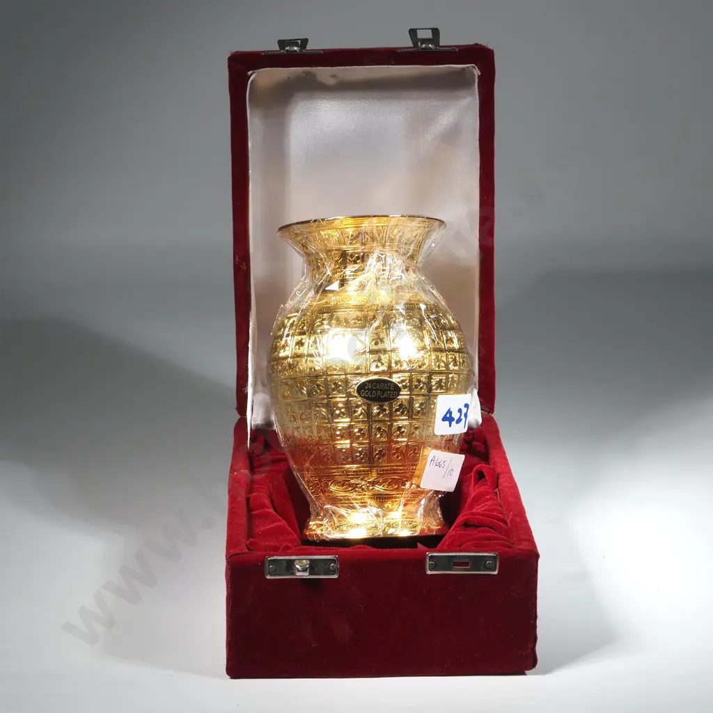 24ct Gold Plated Vase In A Velvet Box  Image 1++