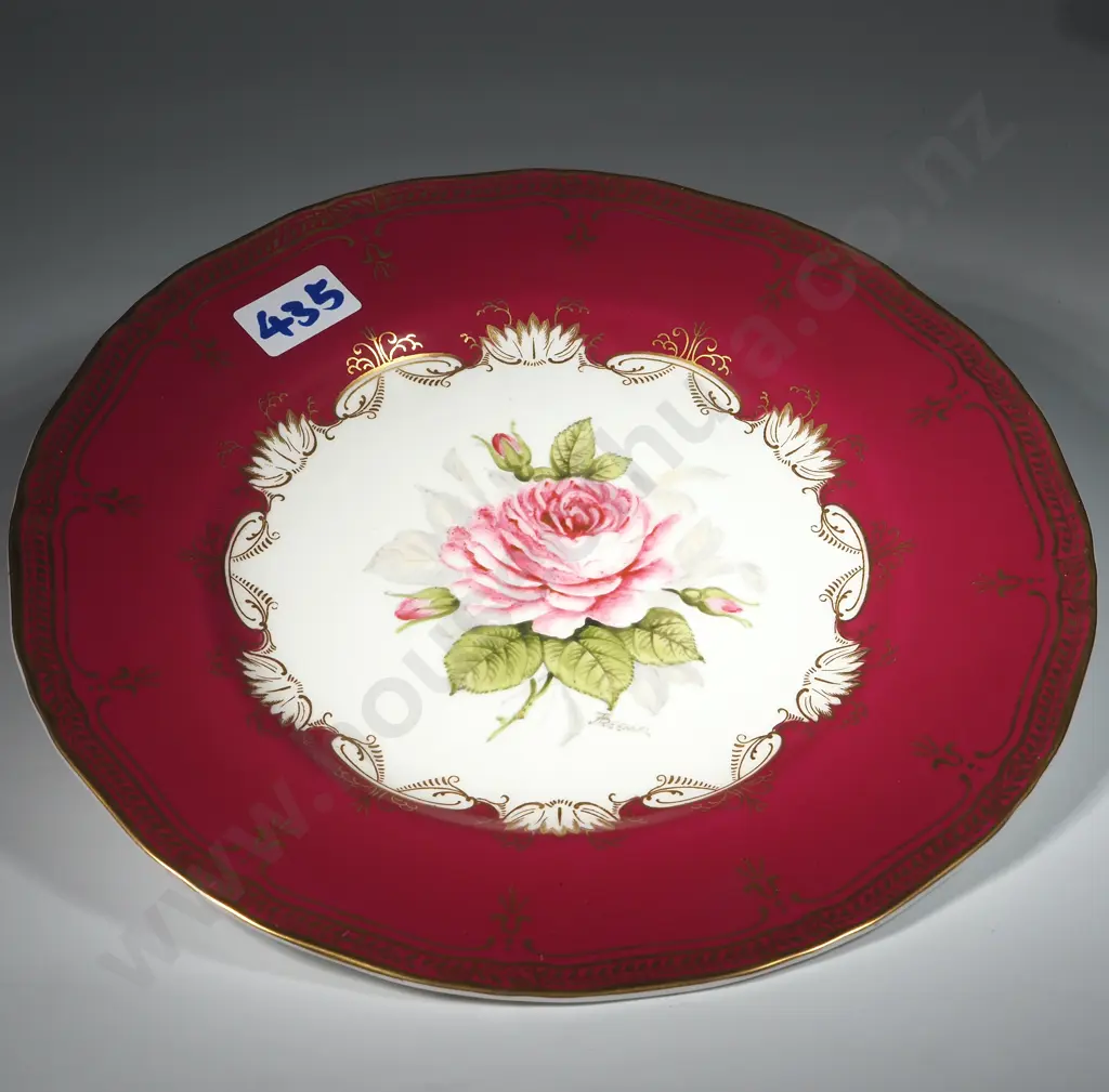 Royal Worcester Cabinet Plate Featuring A Hand Painted Spray Of Roses & Signed By John Freeman, A Notable Artist  Image 1++
