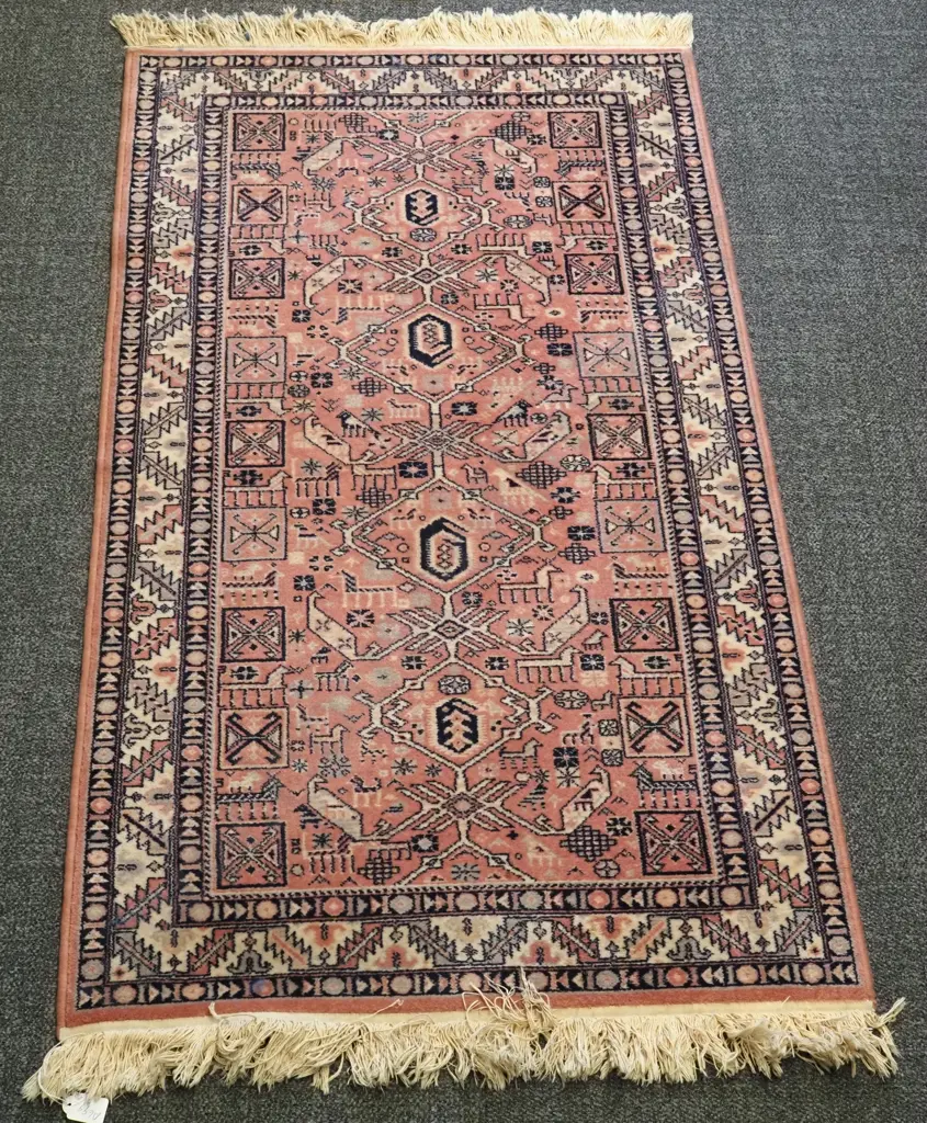 Hand Knotted  Traditional Wool  Rug - Pink w Navy/Cream Motif. Image 1++