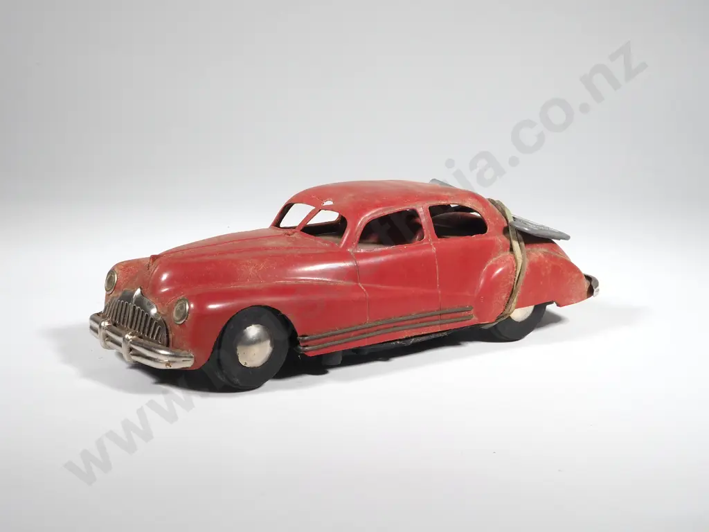 Tri-Ang Minitoys Wind Up Model Car - Minic Image 1++