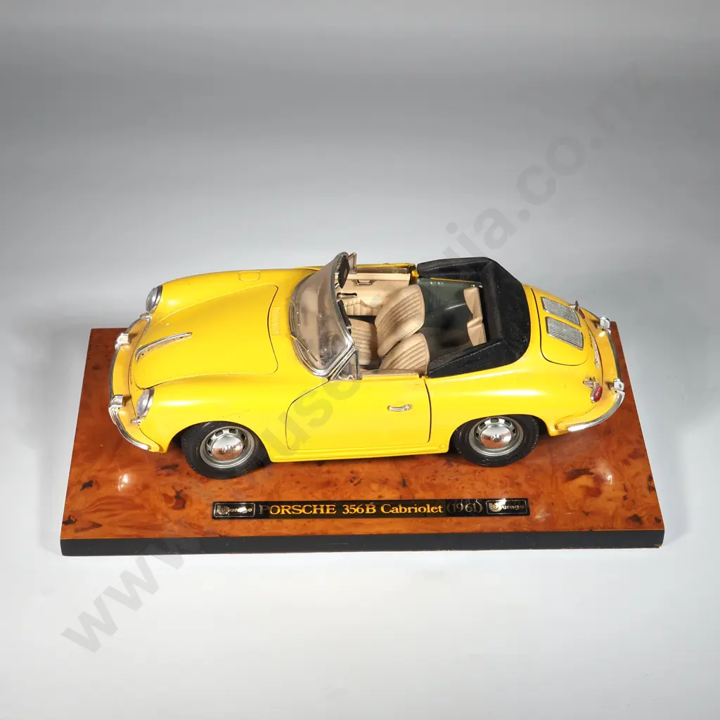 Boxed Bburago Porsche 356B Cabriolet. A/F. Image 1++