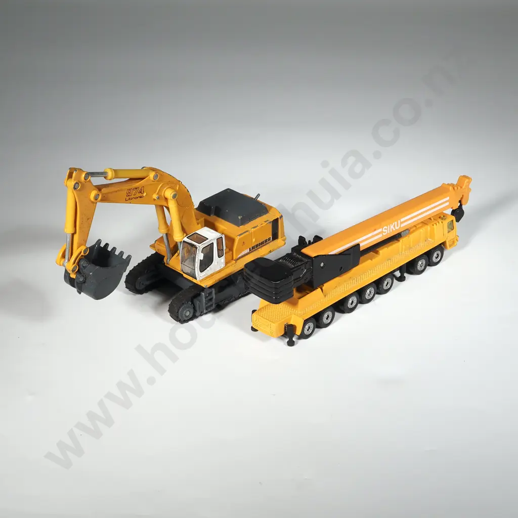 Two Siku Hydraulic Die-Cast/Plastic Models 1: 87: Liebherr 974 Litronic Hydraulic Excavator & Mega Lifter Mobile Crane. Image 1++