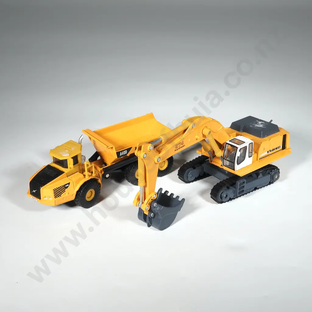 Two Kaidiwai Hydraulic Die-Cast Model 1:87 Toys: A40D  Dump Truck & 974 Crawler Excavator. Image 1++
