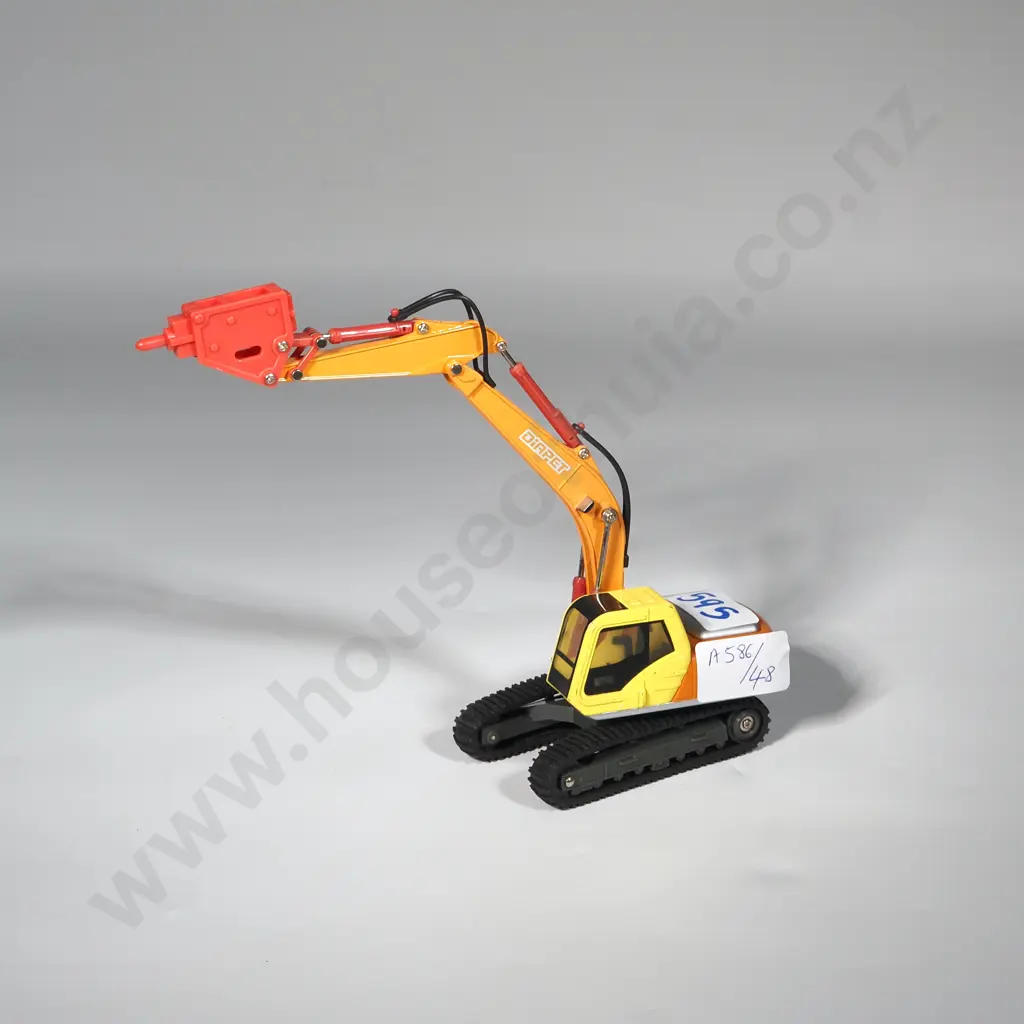 Diapet Miniature Hydraulic Breaker/Excavator. Image 1++