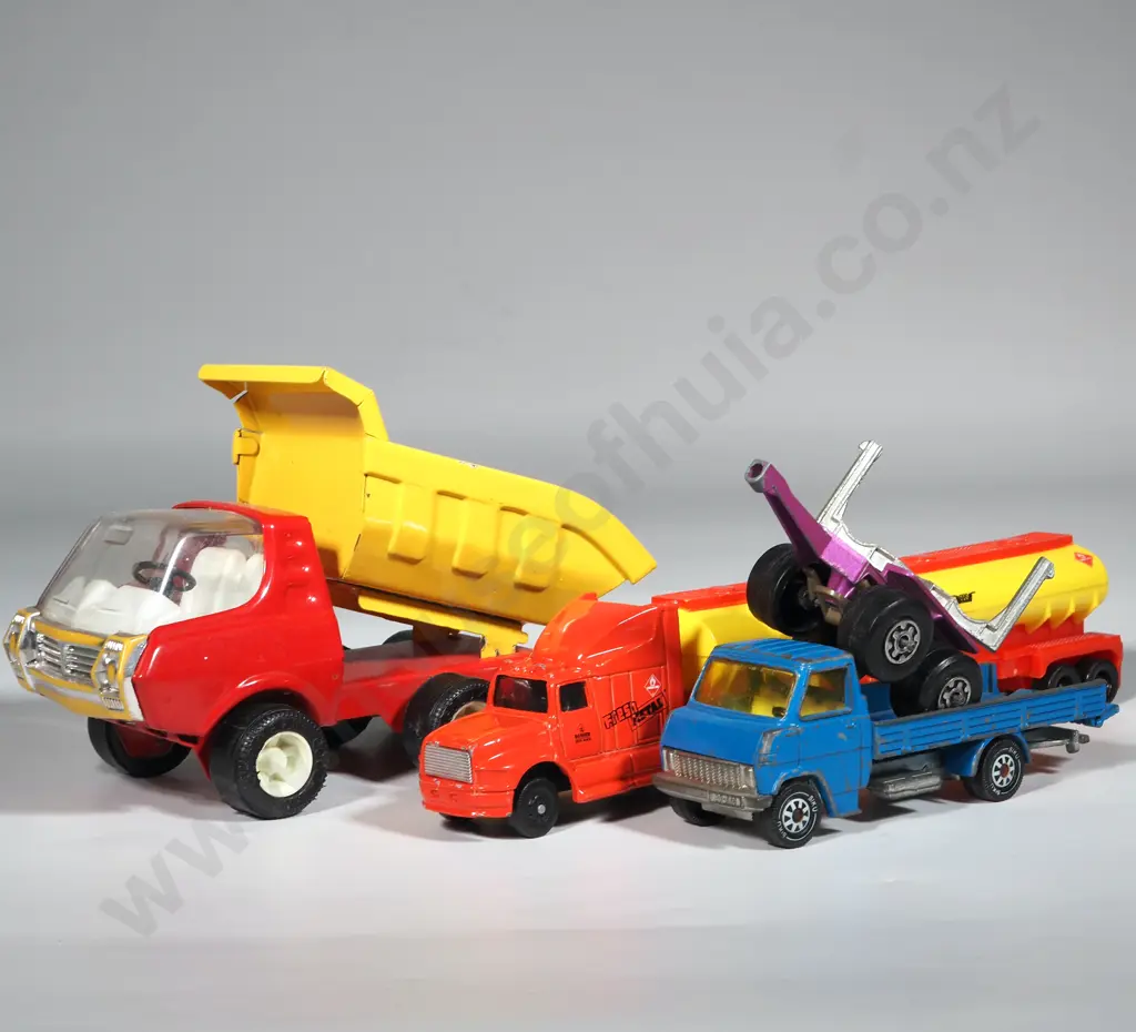Assotetd Lot of Model Vehicles. Image 1++